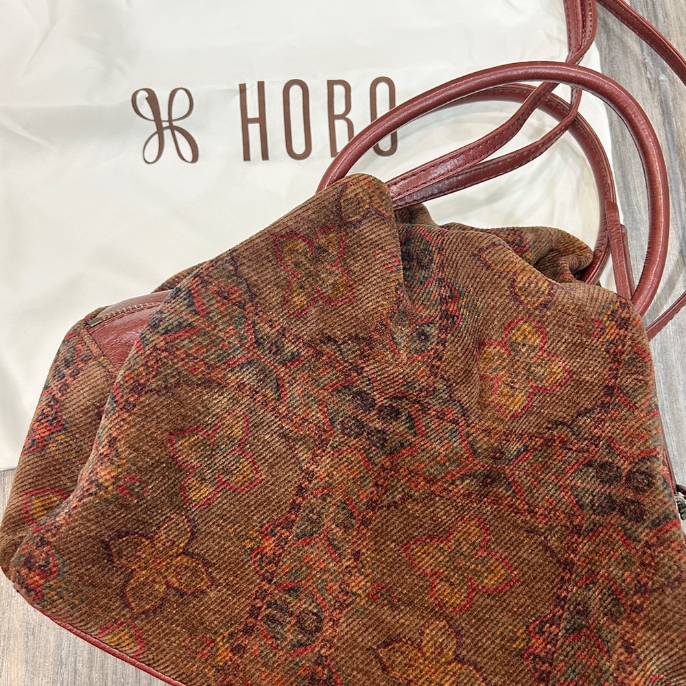 HOBO DARLING SATCHEL
HANDBAG- Arabesque Pattern - Picture 9 of 14